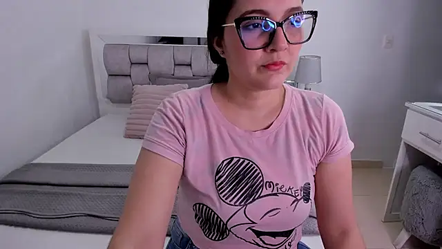 Camilaa bueno online show from 27, 6, 2026