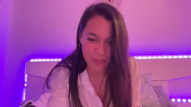 Snapshot of AmaraBella69 chatting on 5, 1, 2025 AmaraBella69 online show from 5, 1, 2025