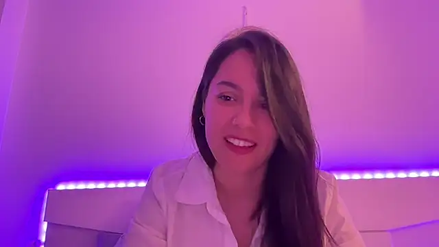Snapshot of AmaraBella69 chatting on 12, 1, 2025 AmaraBella69 online show from 12, 1, 2025