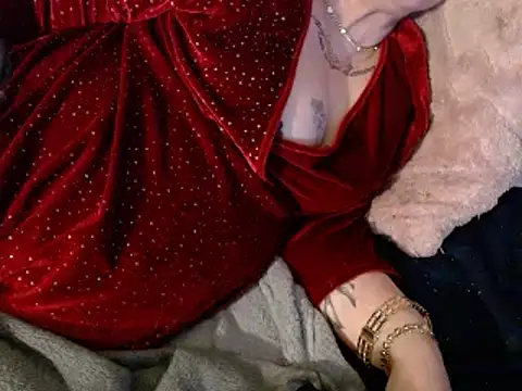 housewife shantie online show from 14, 2, 2025