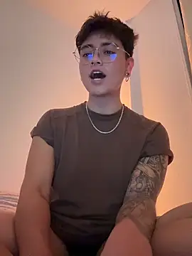 Chriss gomez2 online show from 6, 1, 2026