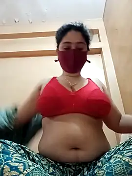 Magical Girl- online show from 17, 2, 2025