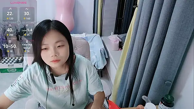 Snapshot of Lena-yyds chatting on 11, 10, 2025 Lena-yyds online show from 11, 10, 2025