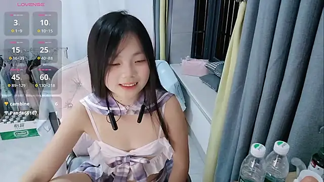 Snapshot of Lena-yyds chatting on 12, 10, 2025 Lena-yyds online show from 12, 10, 2025