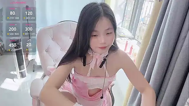 Snapshot of Lena-yyds chatting on 16, 11, 2025 Lena-yyds online show from 16, 11, 2025