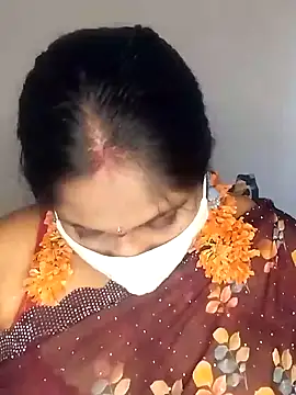 Snapshot of Sexy_Radhikaa chatting on 2, 3, 2025 Sexy Radhikaa online show from 2, 3, 2025