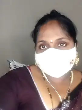 Snapshot of Sexy_Radhikaa chatting on 10, 3, 2025 Sexy Radhikaa online show from 10, 3, 2025