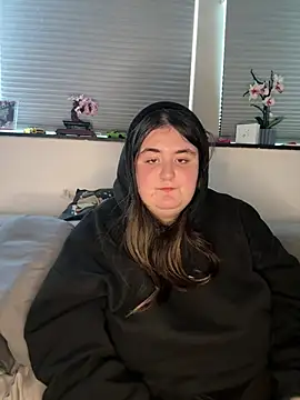 hotiee online show from 23, 3, 2026