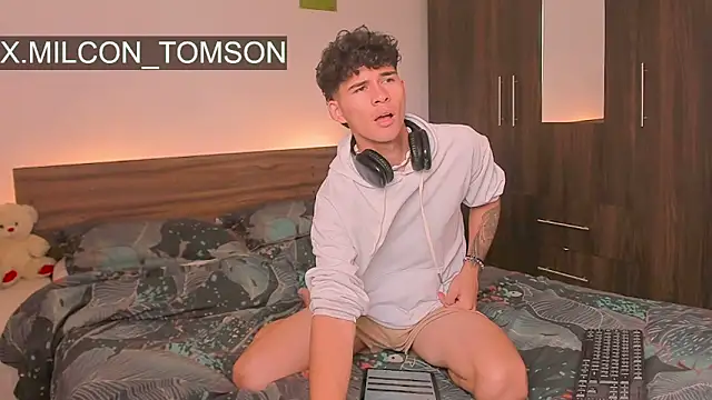 Milcon Thomson online show from 22, 9, 2025