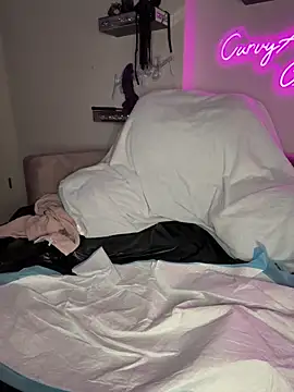 CurvyAnonymousGirl89 online show from 12, 2, 2025