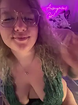 CurvyAnonymousGirl89 online show from 3, 3, 2026