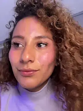 varenkaivanova 22 online show from 21, 3, 2025