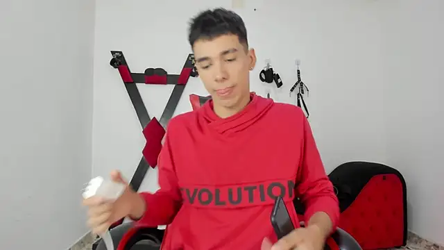 Snapshot of Harry_LatinBoy chatting on 16, 11, 2025 Harry LatinBoy online show from 16, 11, 2025