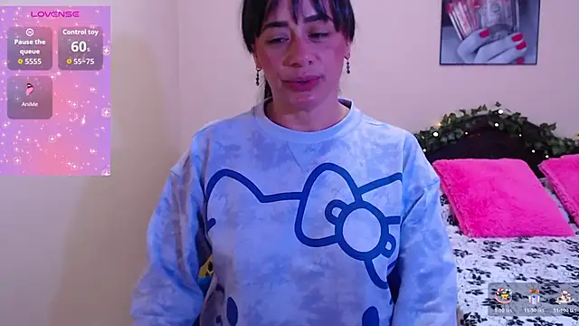 sara florez1 online show from 2, 12, 2025