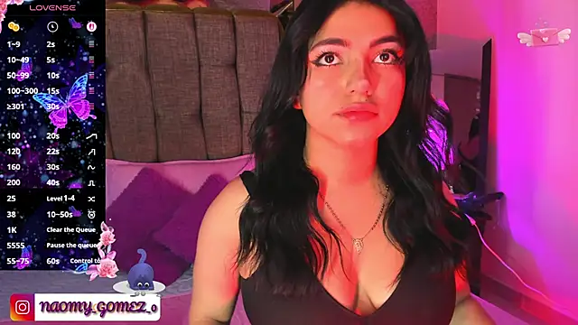 Naomy veracruz  online show from 5, 11, 2025