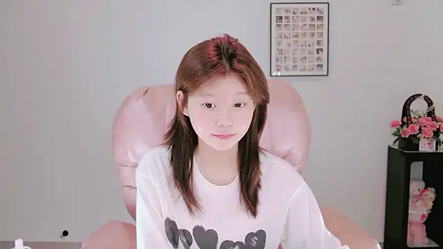 Snapshot of yangyang-1115 chatting on 15, 5, 2026 yangyang-1115 online show from 15, 5, 2026