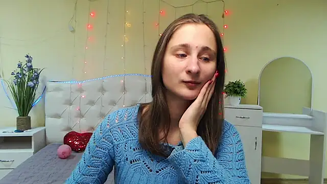 MichelLeee online show from 6, 2, 2025