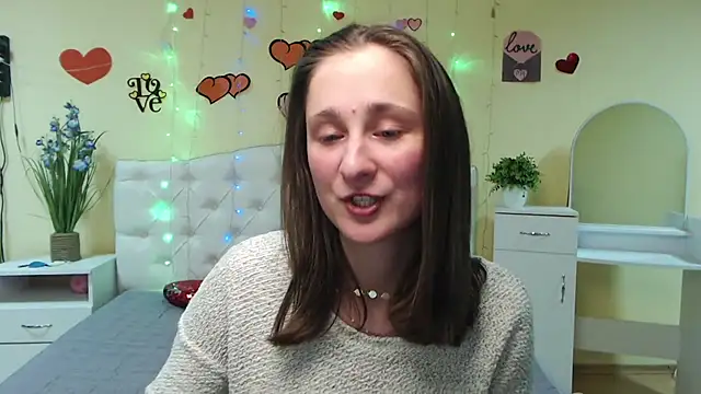 MichelLeee online show from 25, 2, 2025