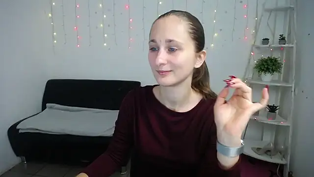 MichelLeee online show from 6, 11, 2025