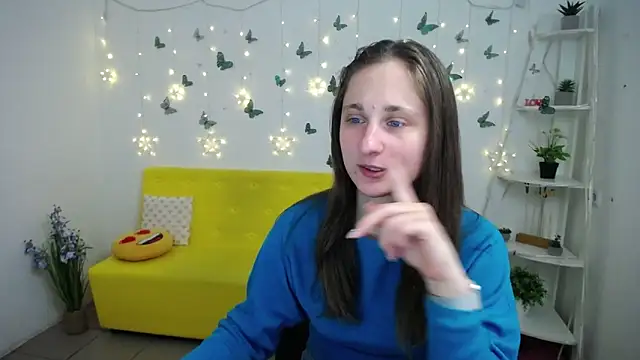 MichelLeee online show from 15, 4, 2026