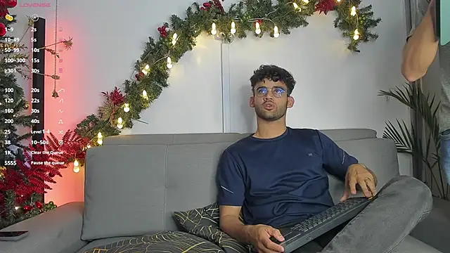 andrewChris  online show from 28, 12, 2024