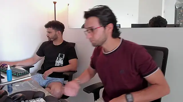 andrewChris  online show from 26, 9, 2025