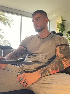 DimitriSullivan  online show from 10, 4, 2026