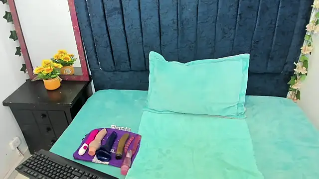 alaha evans online show from 13, 11, 2025