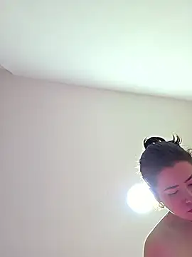 NeredaXxx online show from 5, 4, 2026