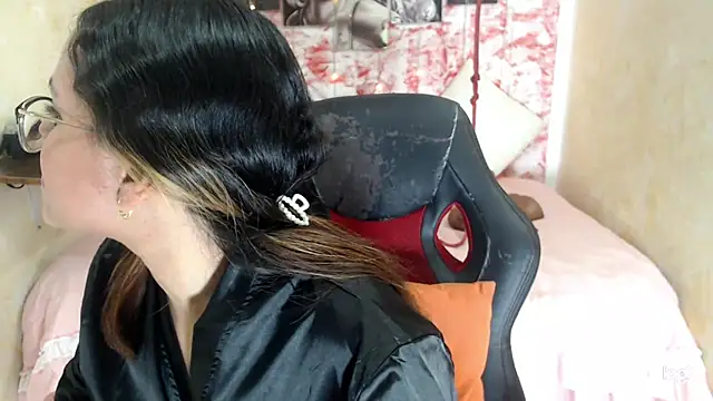 anthiamelisa online show from 28, 9, 2025