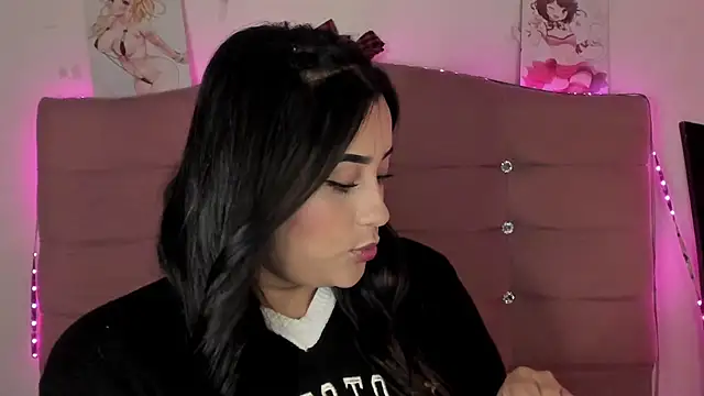 male couper online show from 21, 1, 2025