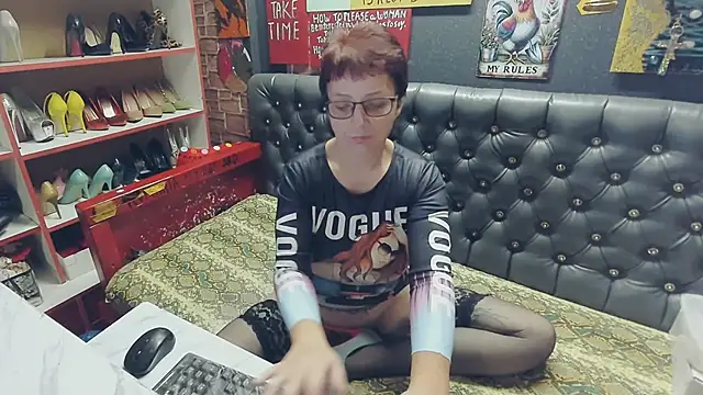 Lily4yourfun online show from 14, 11, 2025