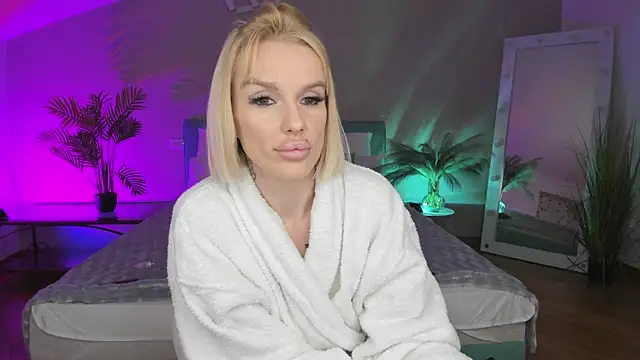 Snapshot of Lana_kitty__ chatting on 23, 7, 2026 Lana kitty online show from 23, 7, 2026
