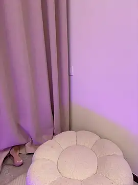 Selenaaaaa- online show from 17, 3, 2025