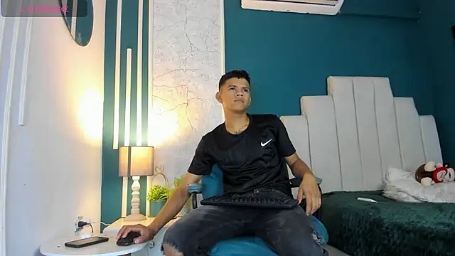 Snapshot of Jeffry_wolvess chatting on 27, 2, 2025 Jeffry wolvess online show from 27, 2, 2025