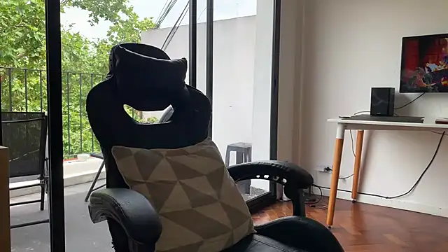 Den BlueXx online show from 18, 2, 2025