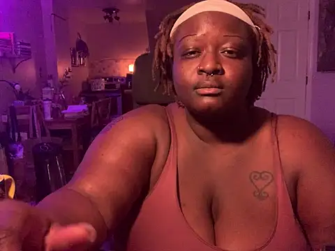 BigKittyRaven online show from 12, 12, 2024