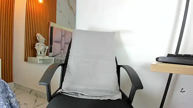 Snapshot of _Brihan chatting on 11, 12, 2024 Brihan online show from 11, 12, 2024