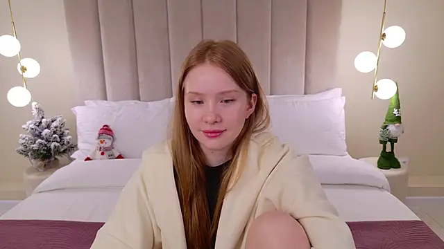 Snapshot of MichelleReid chatting on 9, 1, 2025 MichelleReid online show from 9, 1, 2025