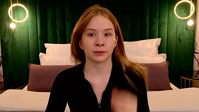 Snapshot of MichelleReid chatting on 20, 3, 2025 MichelleReid online show from 20, 3, 2025