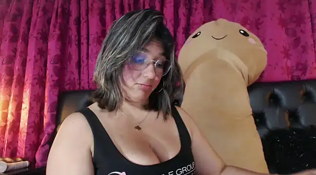 Pandoracherry online show from 6, 1, 2025