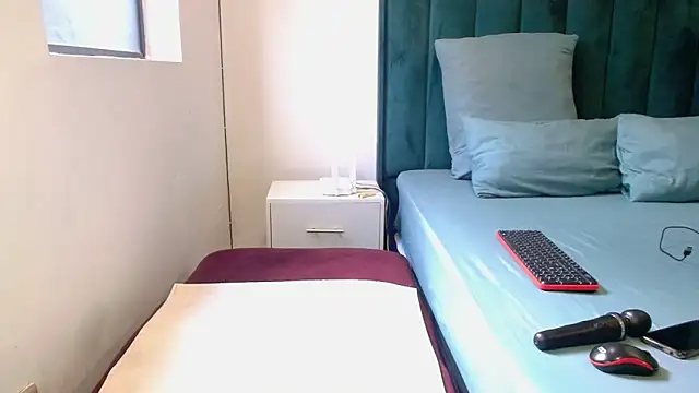 Snapshot of LolaTwerksXX chatting on 16, 4, 2026 LolaTwerksXX online show from 16, 4, 2026