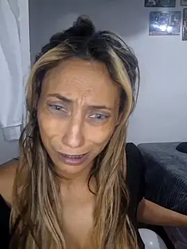 salome drasin online show from 15, 4, 2026