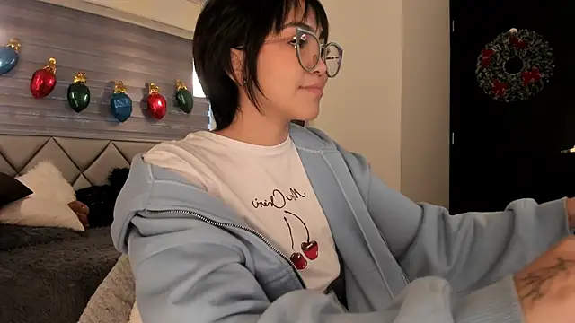Snapshot of im_Luucy chatting on 20, 12, 2024 im Luucy online show from 20, 12, 2024