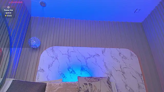 Franchesca De Luca online show from 28, 10, 2025