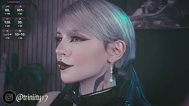 Snapshot of Trinity___s chatting on 4, 2, 2025 Trinity s online show from 4, 2, 2025