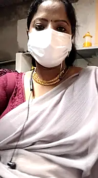 Snapshot of sheela28 chatting on 21, 12, 2024 sheela28 online show from 21, 12, 2024