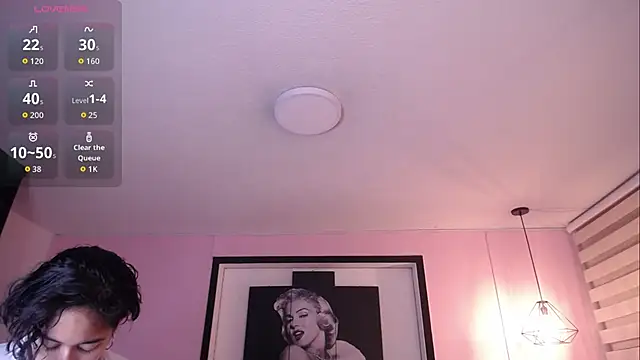 Lili Gomez  online show from 26, 9, 2025