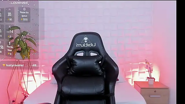 stephanya  online show from 6, 2, 2025