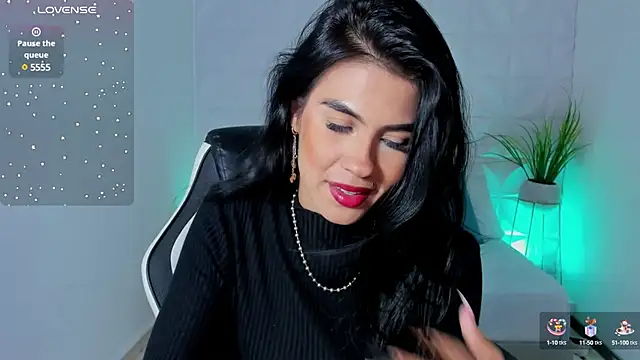 stephanya  online show from 12, 3, 2025